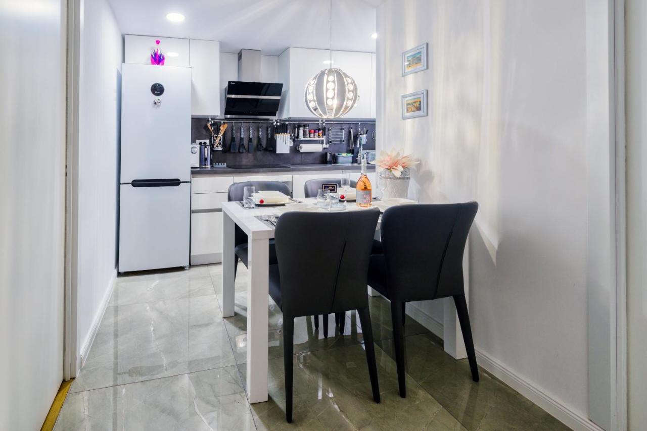 Jmj Apartmaji *